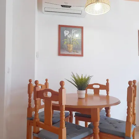 Apartamentos Vicenta Playa Carihuela Torremolinos Esterno foto