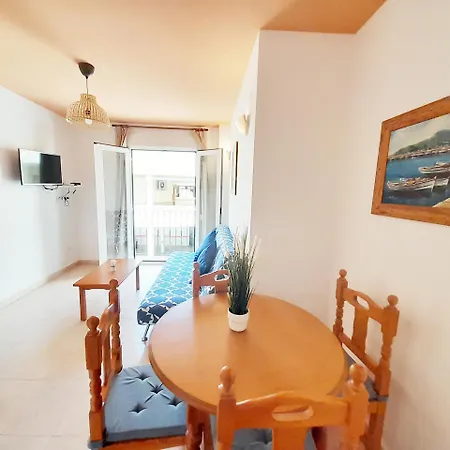 Apartamentos Vicenta Playa Carihuela Torremolinos Camera foto