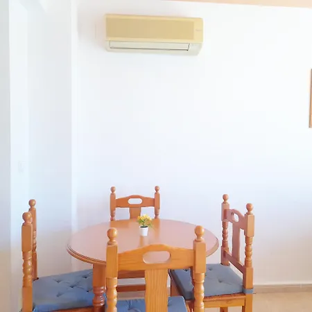 Apartamentos Vicenta Playa Carihuela Torremolinos Camera foto
