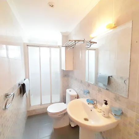 Apartamentos Vicenta Playa Carihuela Torremolinos Esterno foto